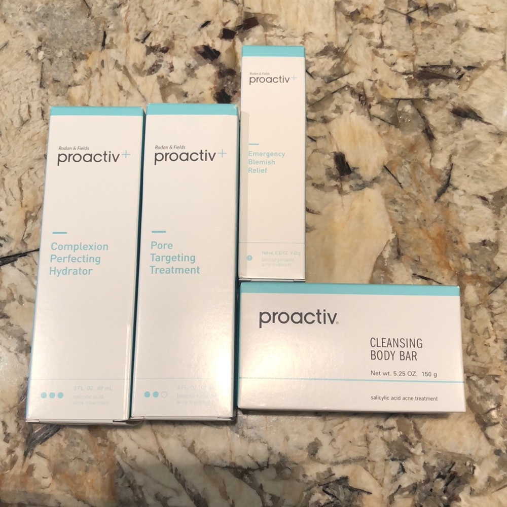 Proactiv Plus Kit